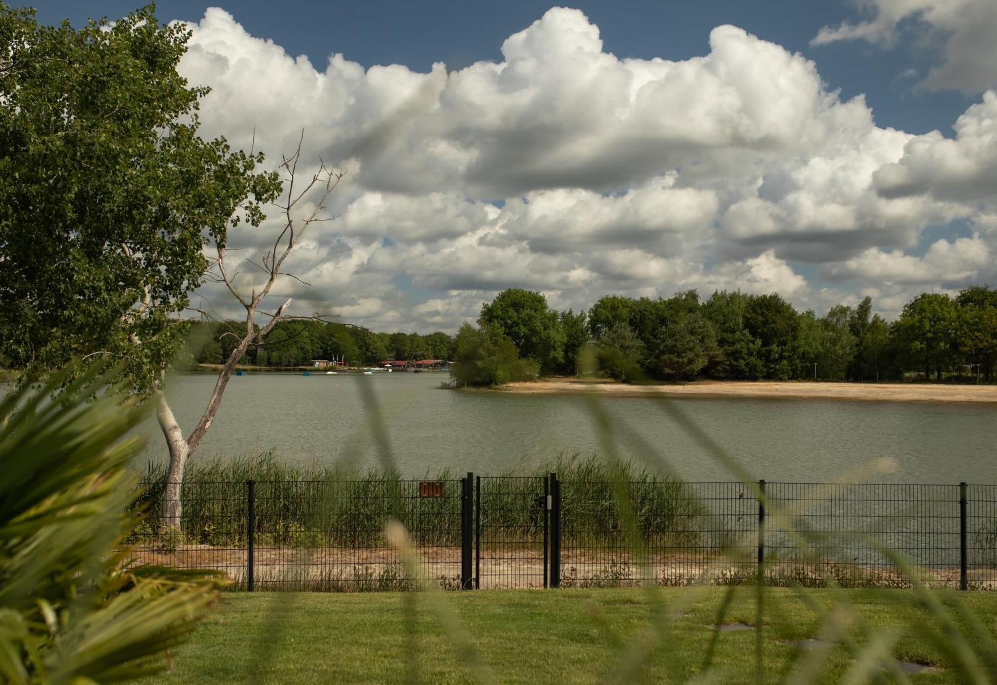 Vila Drents Genieten - Riegheide Met Prive Jacuzzi Erm Exteriér fotografie